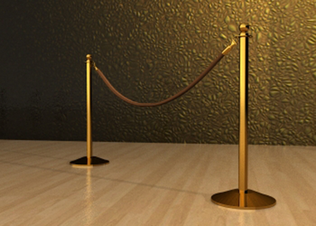 Golden rope post