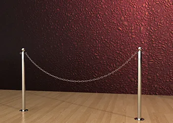 Classic Chain Post in Chrome Floor Mount